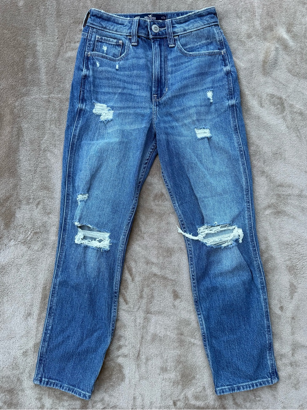 Hollister ultra high-rise mom jeans